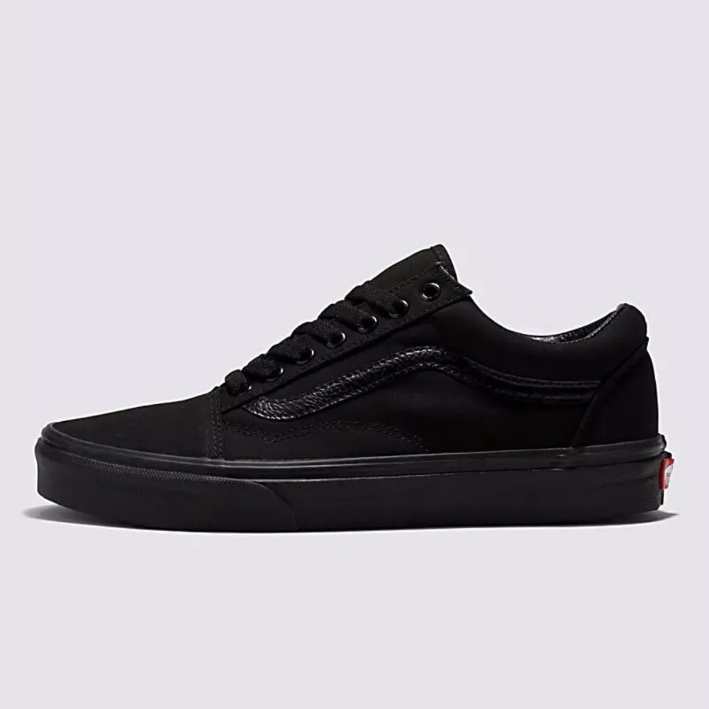 VANS Old Skool all black sneakers